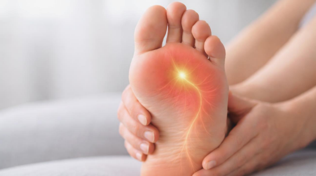 burning nerve pain in the foot from diabetic neuropathy